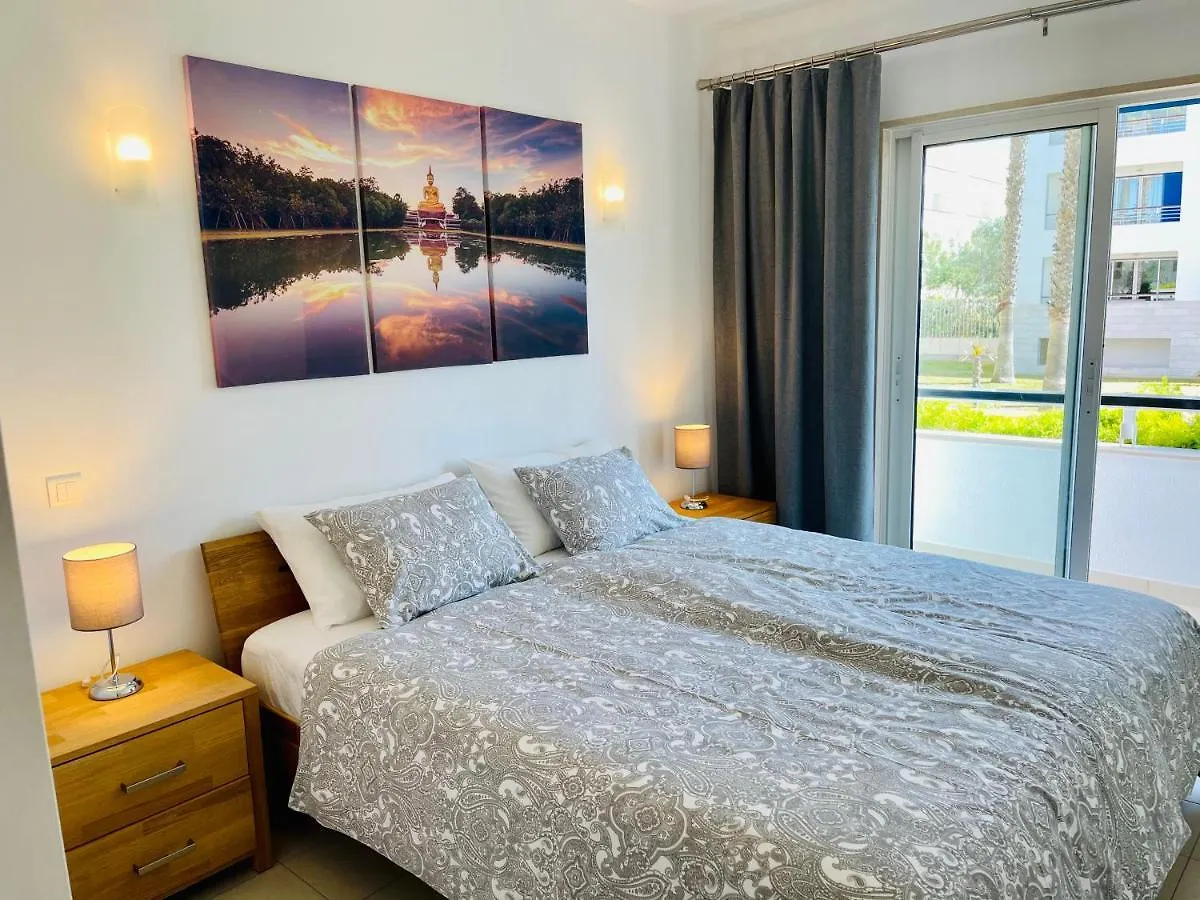 Angies Marina Apartment, Includes 2 Free Passes For The Marina Pool Lagos Apartman
