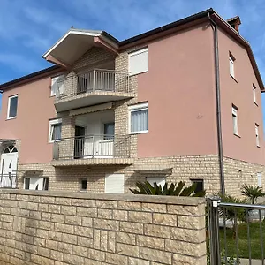 https://apartments-ban-galizana.in-istria.net