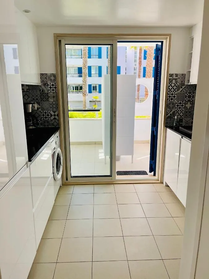 Angies Marina Apartment, Includes 2 Free Passes For The Marina Pool Lagos