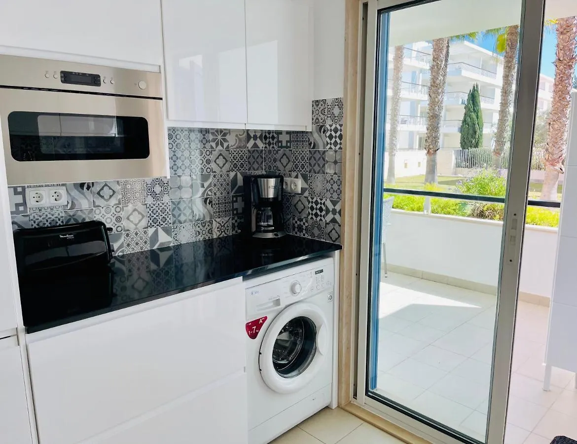 Angies Marina Apartment, Includes 2 Free Passes For The Marina Pool Lagos
