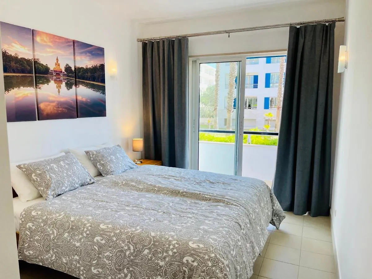 Angies Marina Apartment, Includes 2 Free Passes For The Marina Pool Lagos Appartamento