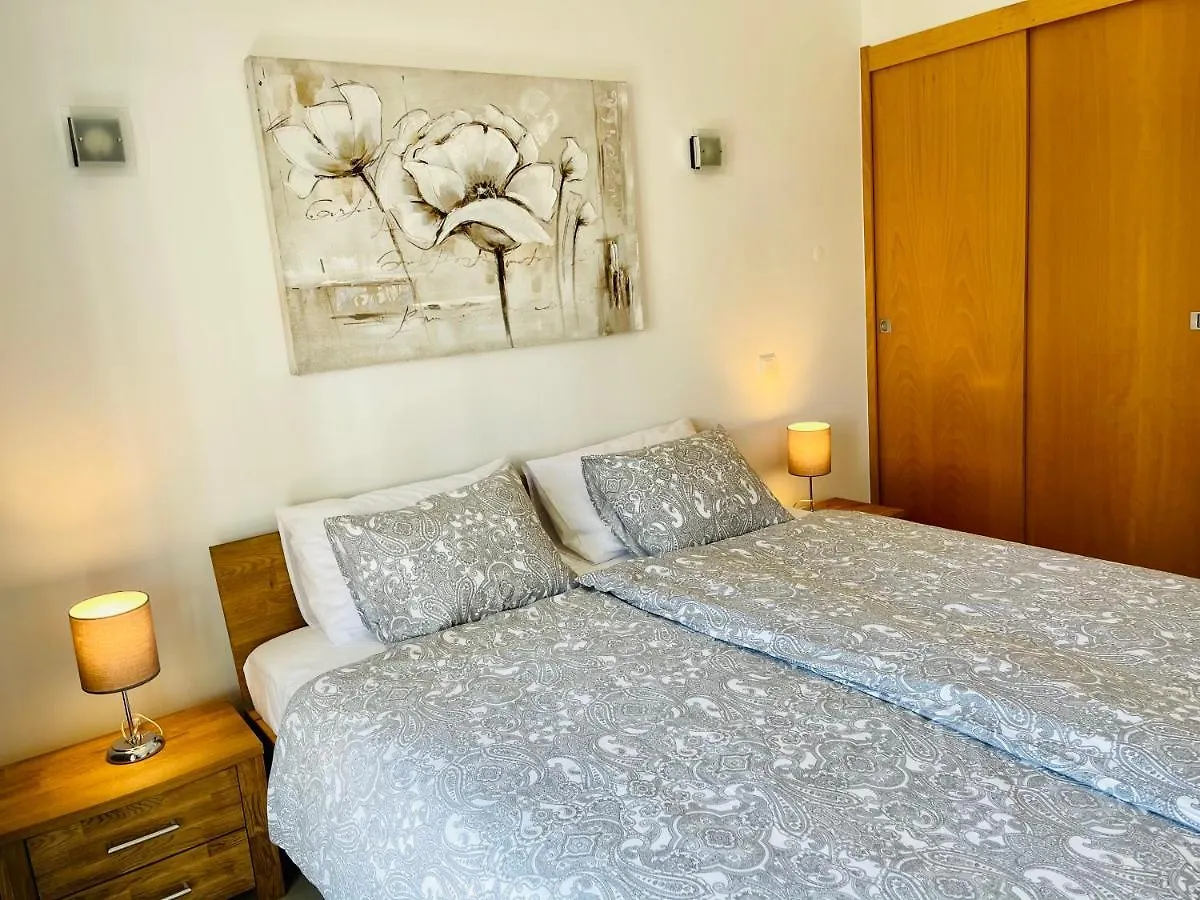 Angies Marina Apartment, Includes 2 Free Passes For The Marina Pool Lagos 0*,