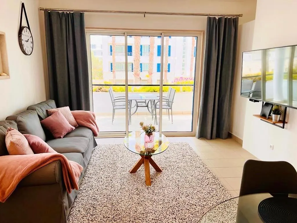 Angies Marina Apartment, Includes 2 Free Passes For The Marina Pool Lagos