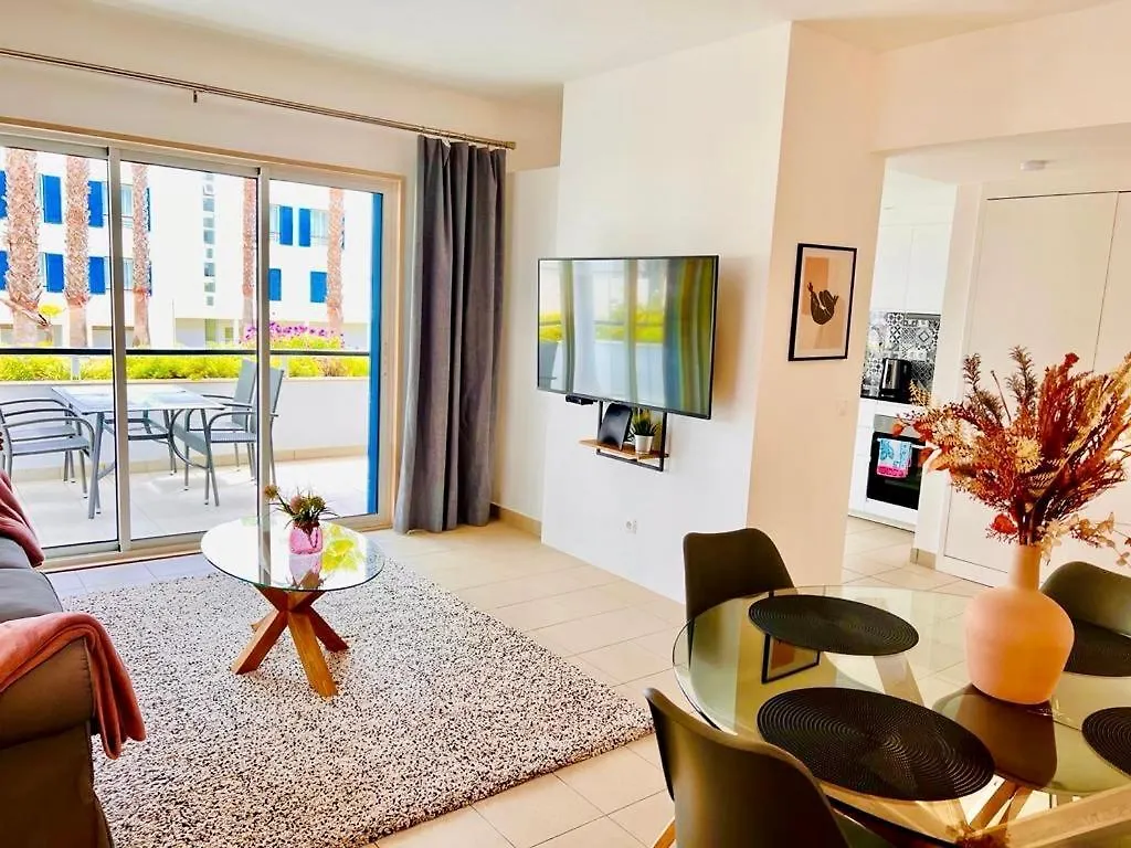 Apartment Angies Marina Apartment, Includes 2 Free Passes For The Marina Pool Lagos