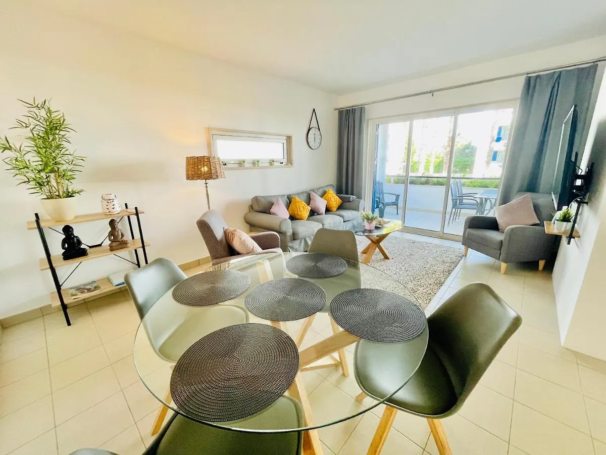 Apartment Angies Marina Apartment, Includes 2 Free Passes For The Marina Pool Lagos